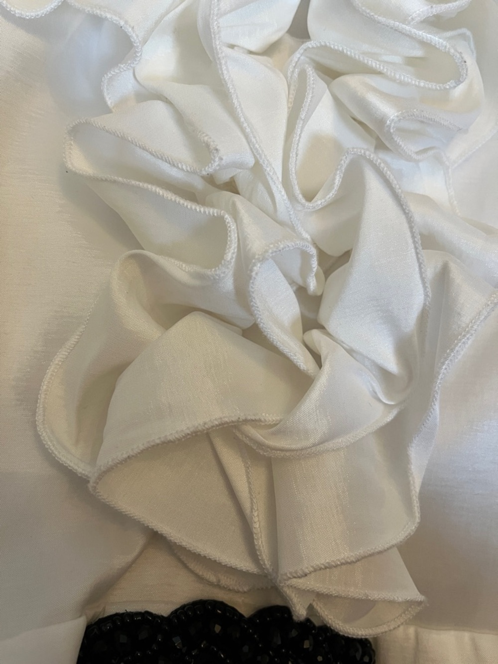 Danny Couture White V- Neck Blouse tiered ruffle collar,black jeweled buckle XL - Picture 10 of 13